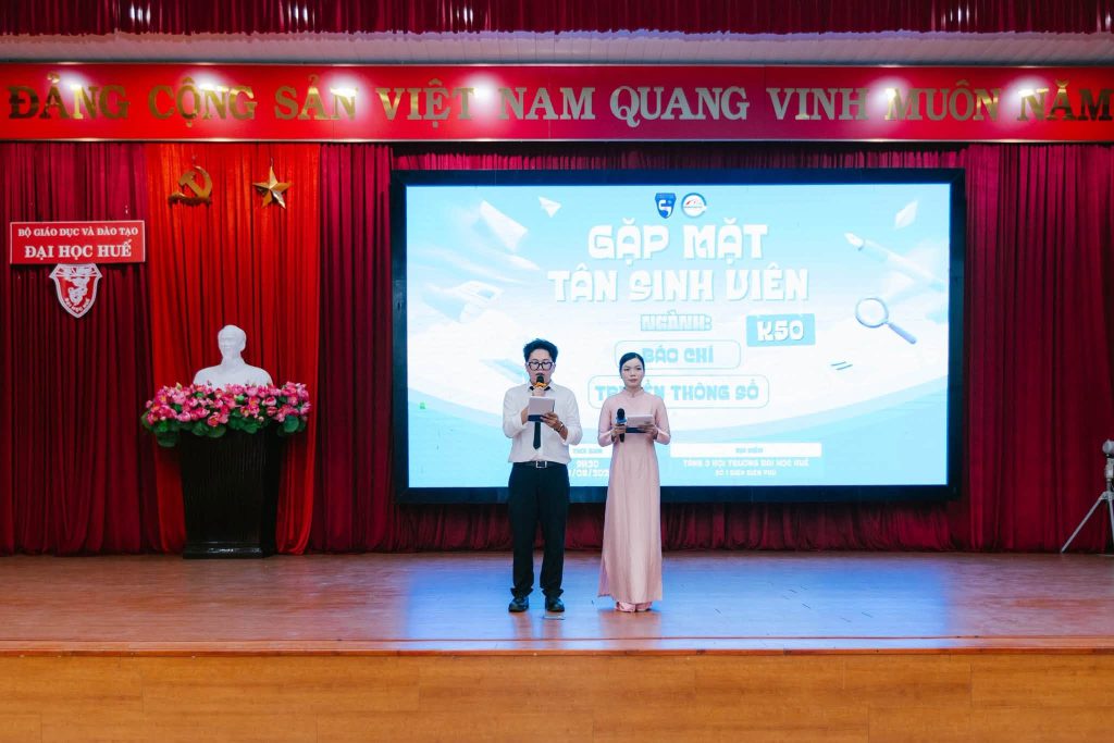 KHOA BÁO CHÍ – TRUYỀN THÔNG CHÀO ĐÓN TÂN SINH VIÊN NĂM HỌC 2026 – 2027